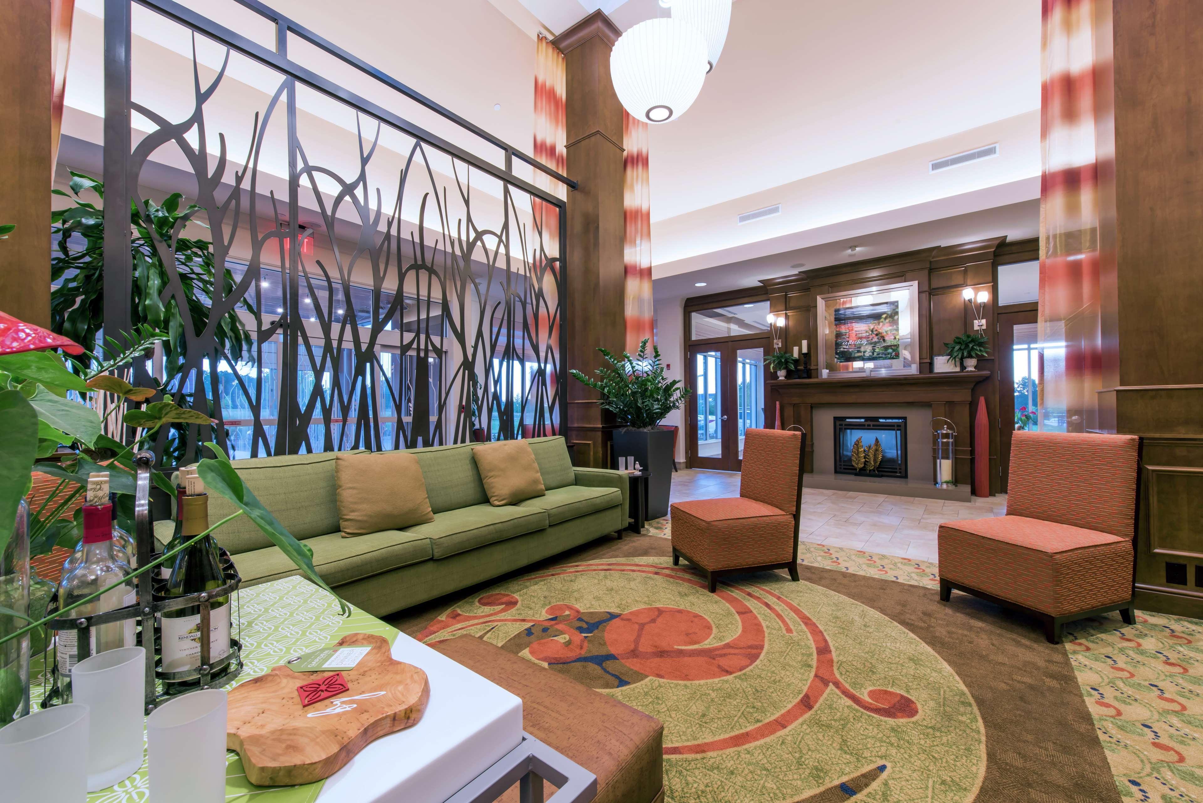 Hilton Garden Inn Devens Common Buitenkant foto