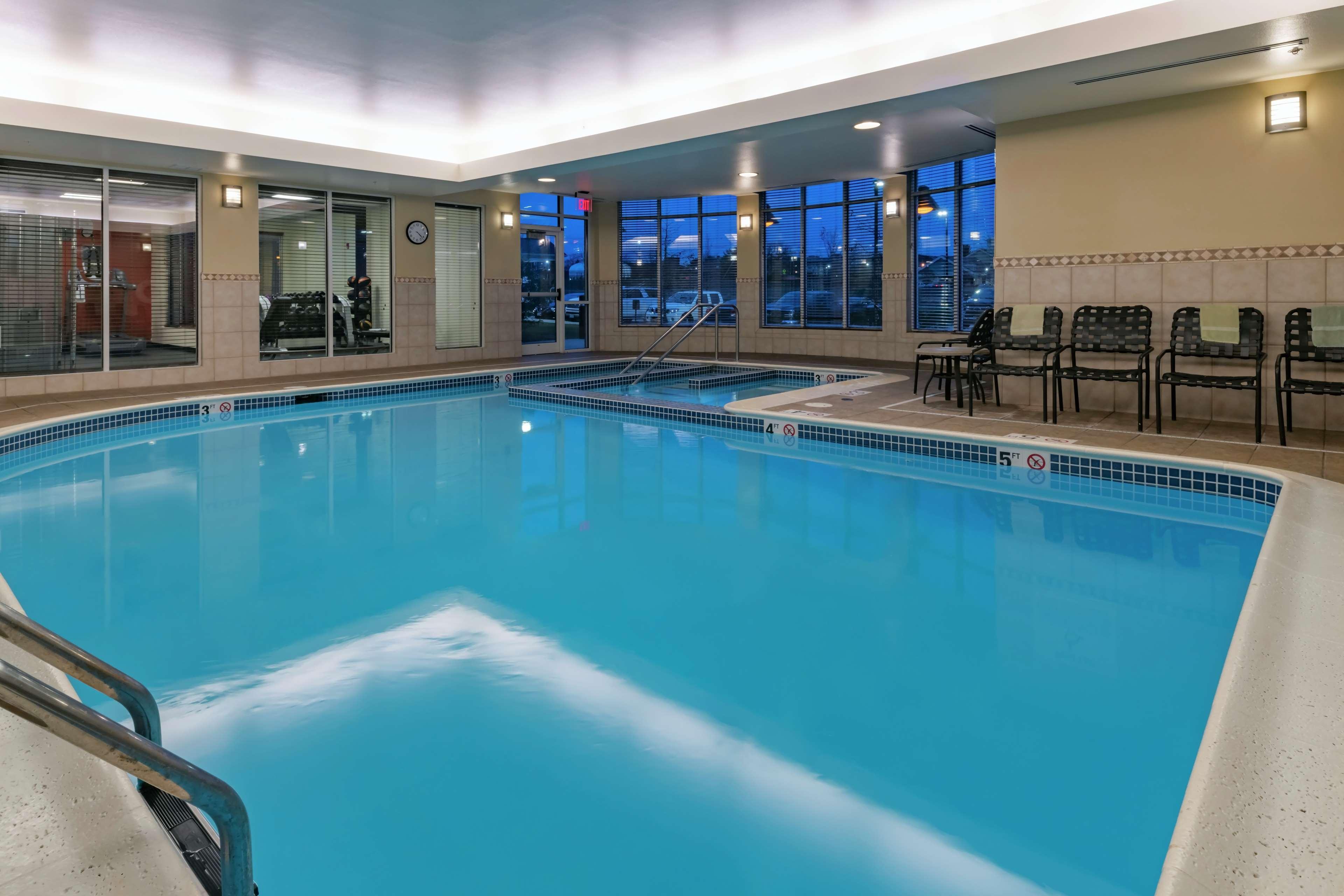 Hilton Garden Inn Devens Common Buitenkant foto