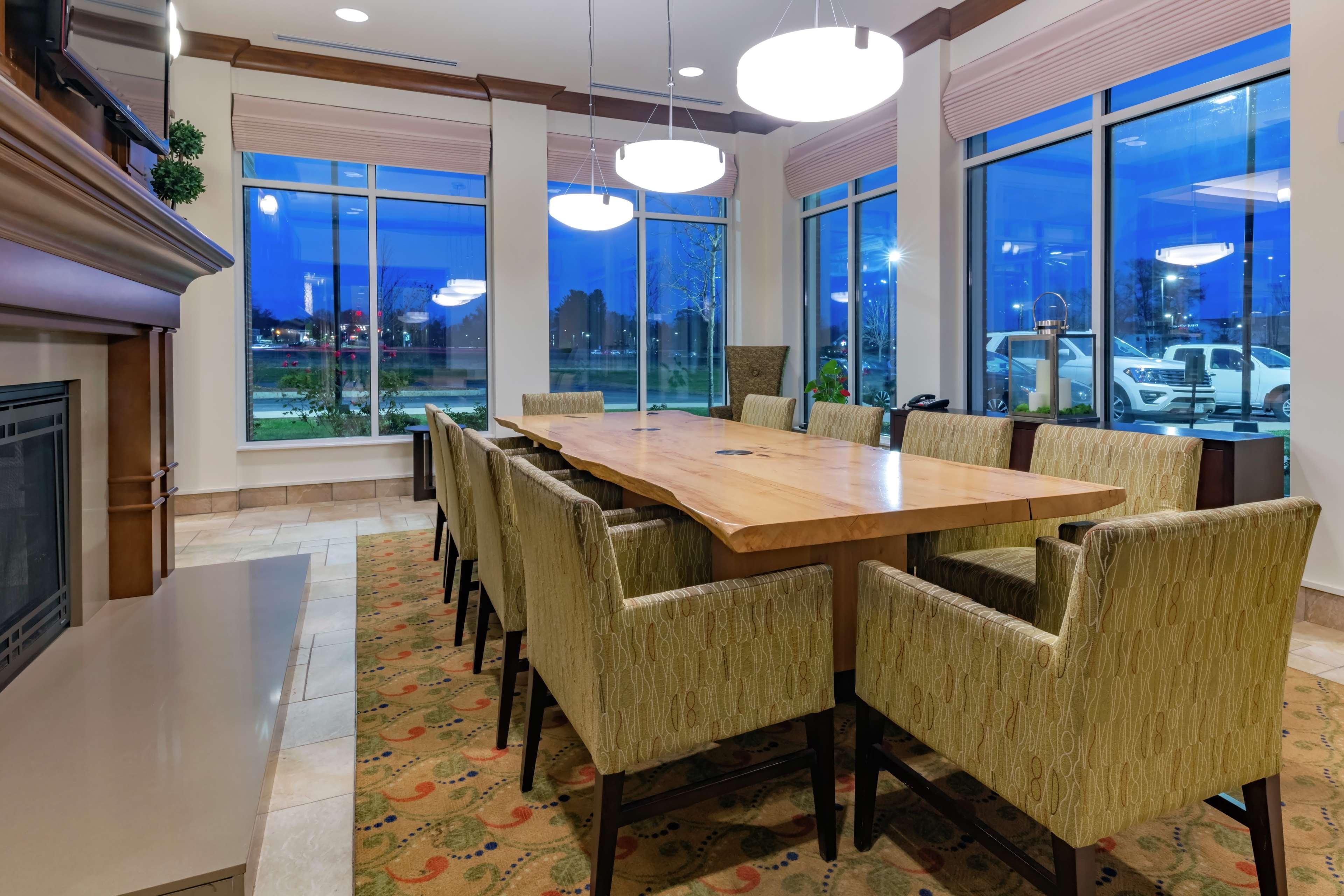Hilton Garden Inn Devens Common Buitenkant foto