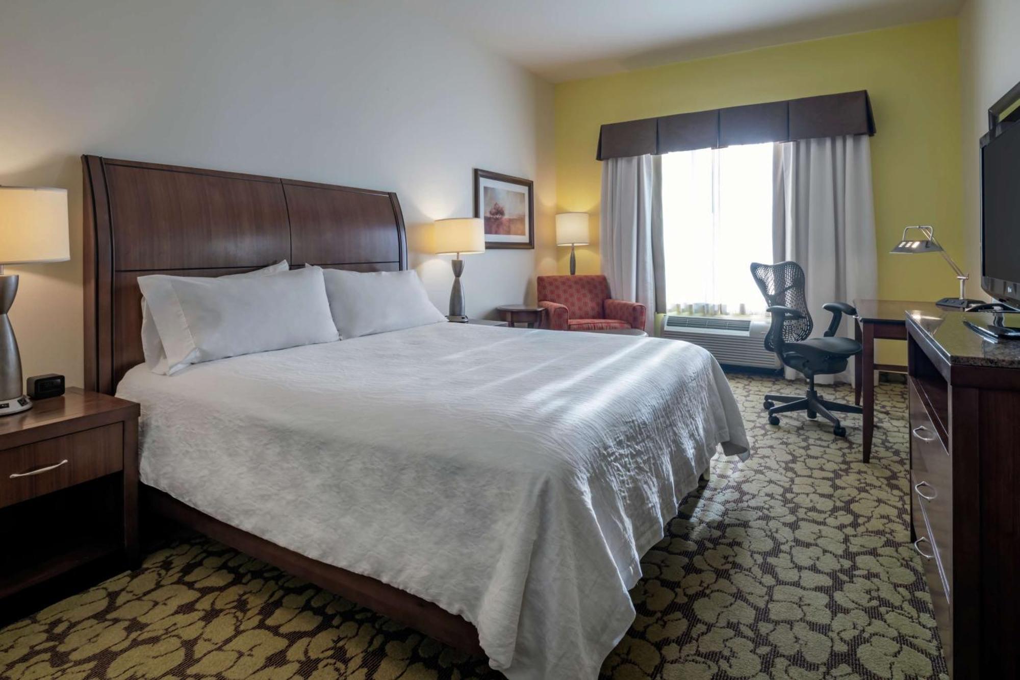 Hilton Garden Inn Devens Common Buitenkant foto